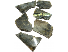 LABRADORITE BLOC BRUT ET POLI