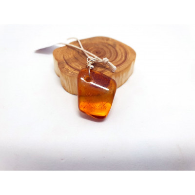 AMBRE PENDENTIF