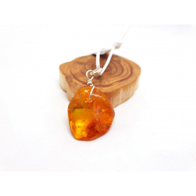 AMBRE PENDENTIF