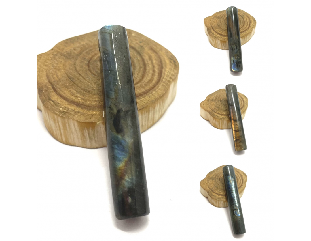 LABRADORITE PERCÉE CYLINDRE