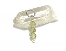 PENDENTIF FIN GRENAT VERT