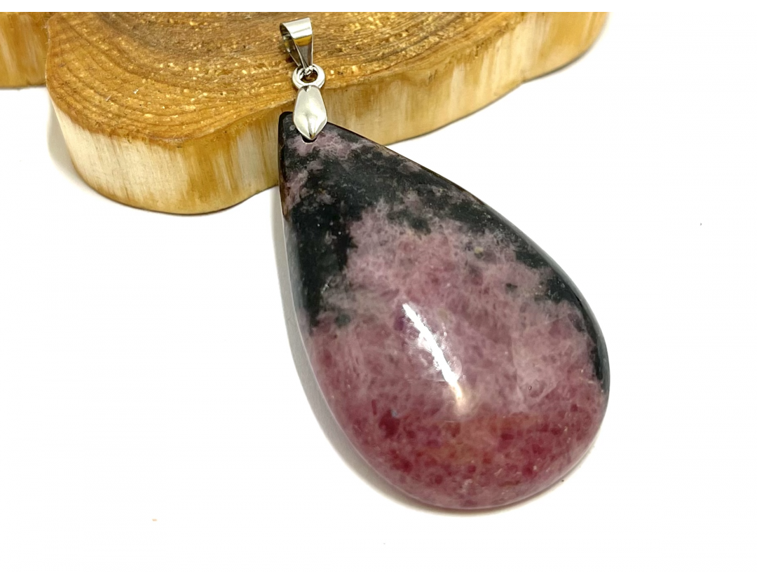 RHODONITE