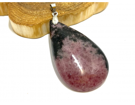RHODONITE