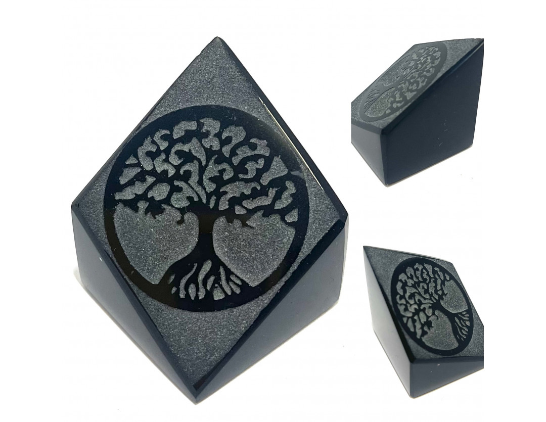 ARBRE DE VIE GRAVÉ SUR OBSIDIENNE NOIRE