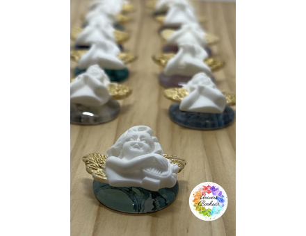 ANGE SUR PIERRE DE VERRE