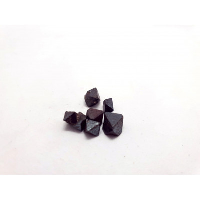 LOT MAGNETITE 6 PCES