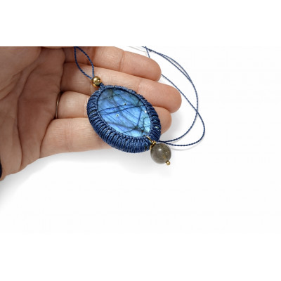 LABRADORITE SERTIE MACRAMÉ