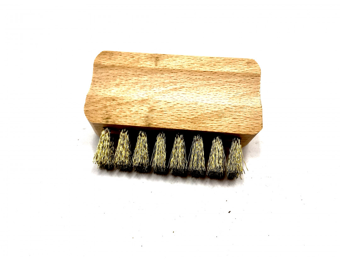 BROSSE LAITON