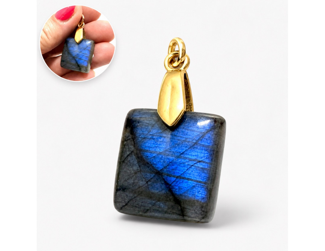 LABRADORITE - MADAGASCAR - GRADE 5A