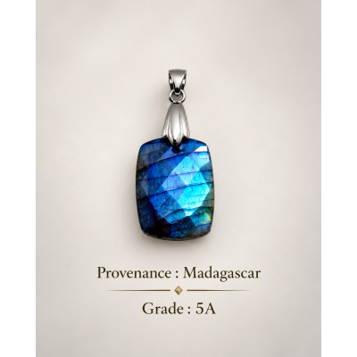 LABRADORITE - MADAGASCAR - GRADE 5A