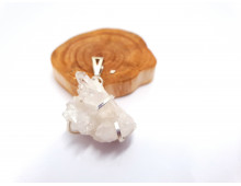 DRUSE PENDENTIF OU A POSER