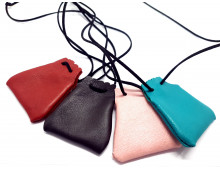 BOURSE CUIR FAIT MAIN CORDON LONG AJUSTABLE